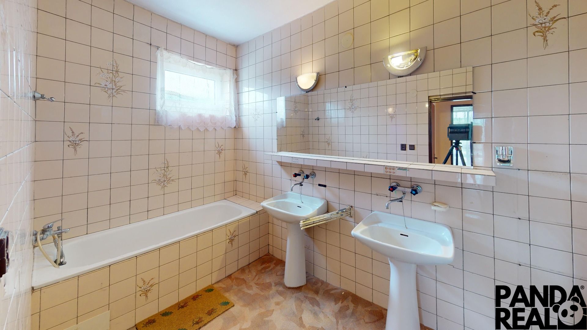 Mytna-Lobodas-Bathroom.jpg