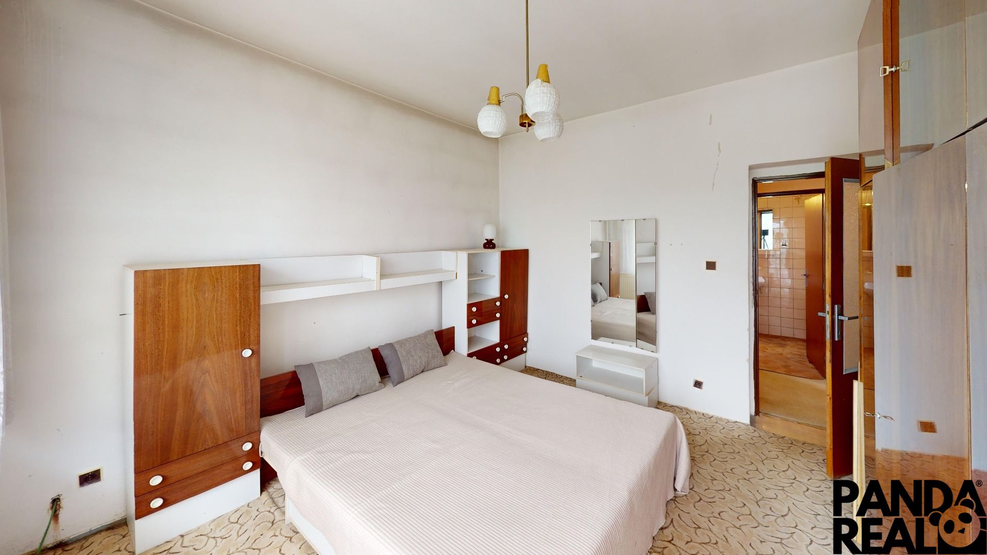 Mytna-Lobodas-Bedroom 3.jpg
