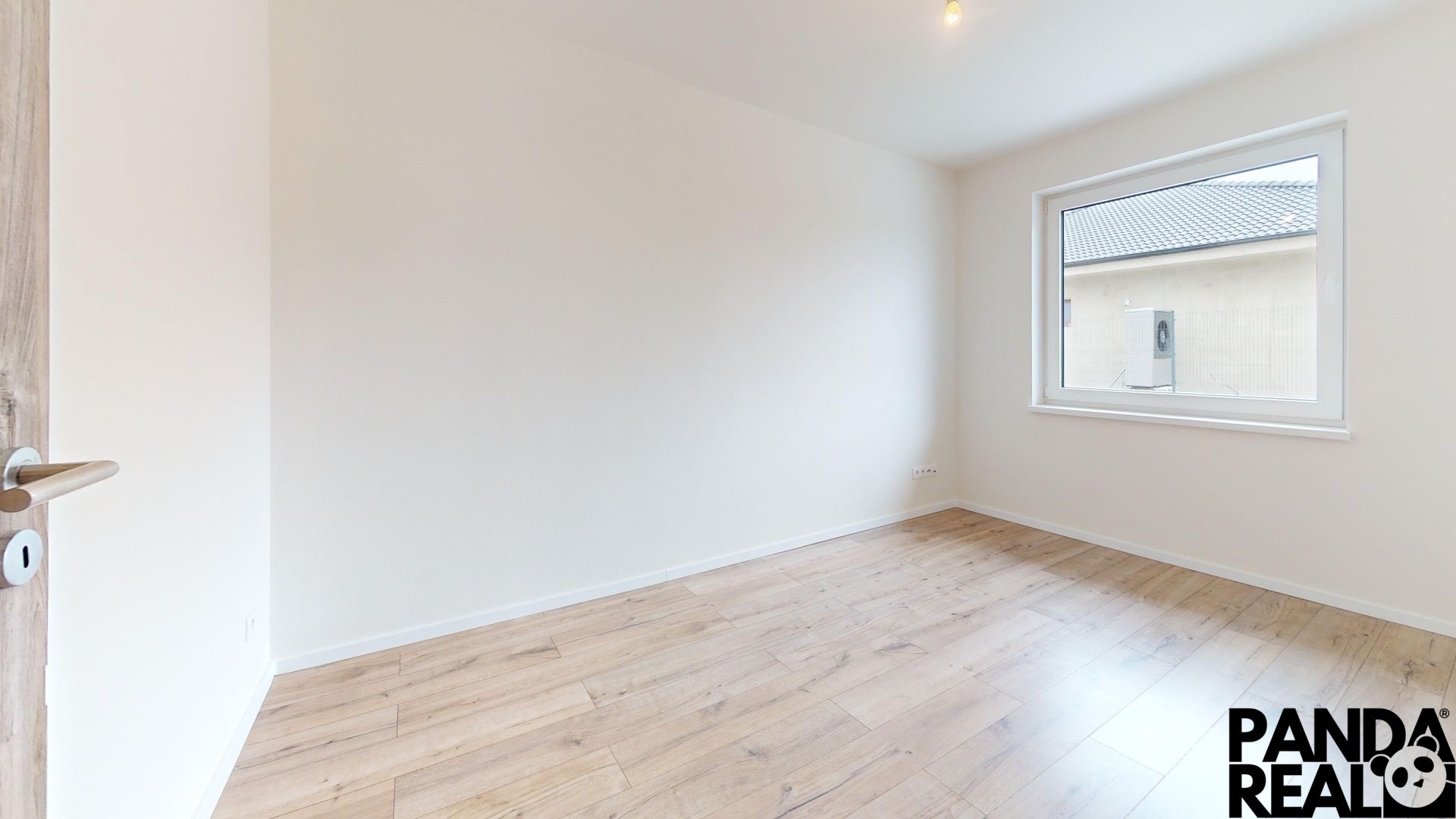 Horne-Obdokovce-4izb-byt-c-3-BD-1-Bedroom 5.jpg