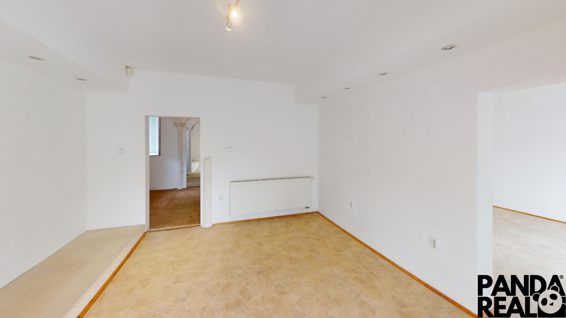Salon-Bedroom 4.jpg