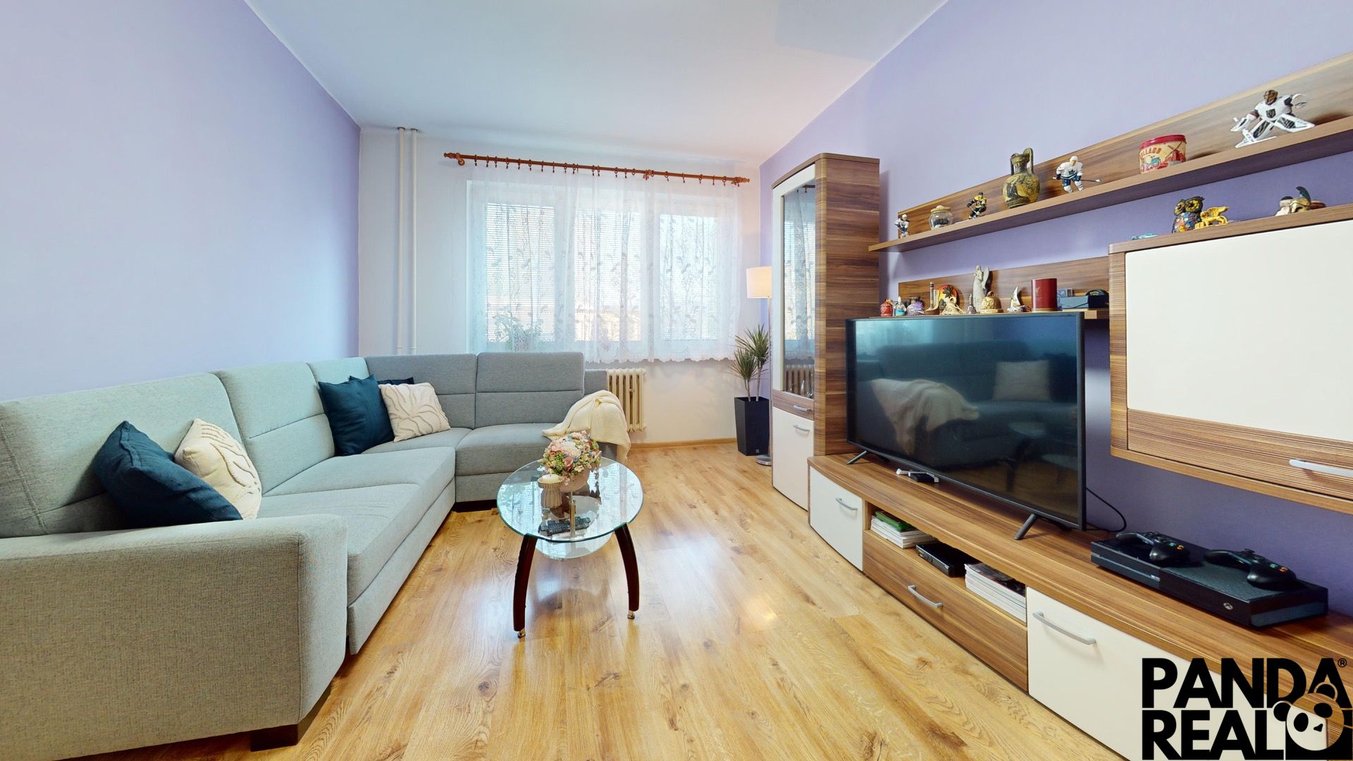 Kuzmanyho-Living-Room 1.jpg