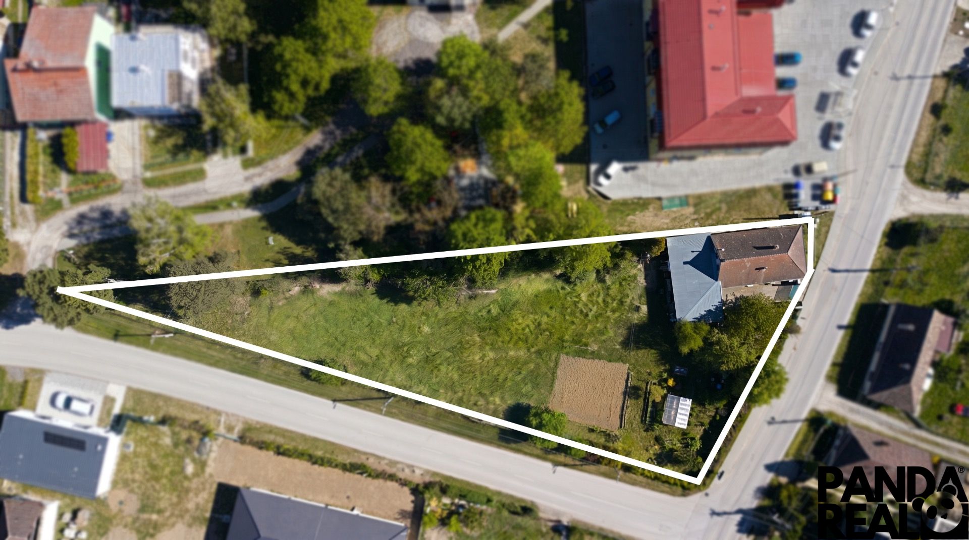 Exact_same_aerial_drone_photo_202605101446 (1).jpg
