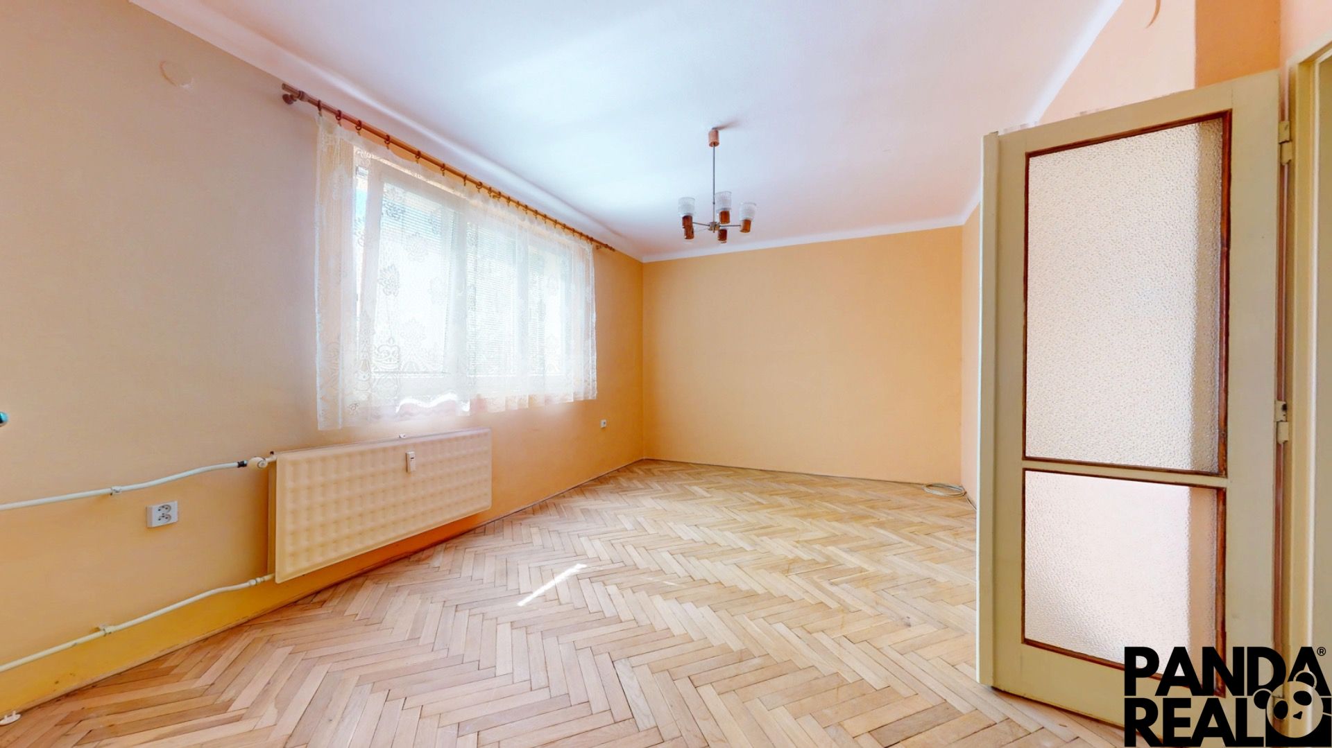 Bernolakova-2-izbbyt-s-balkonom-centrum-Topolcany--06262026_122800.jpg